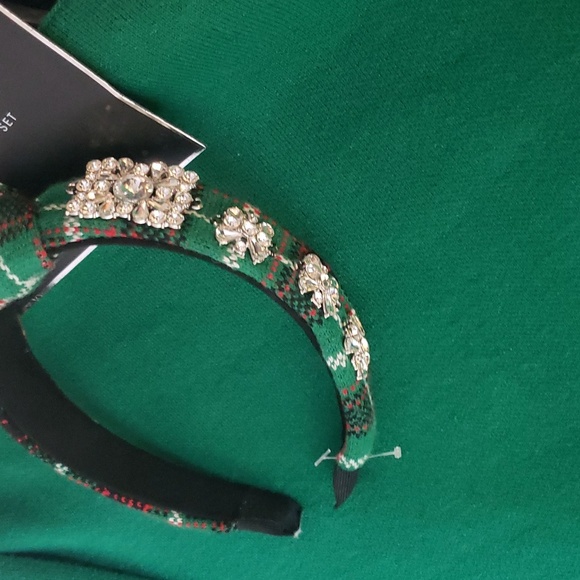 Tahari Sweater & Headband Rhinestone Buttons on Sleeves New Green Holiday's - Picture 4 of 17